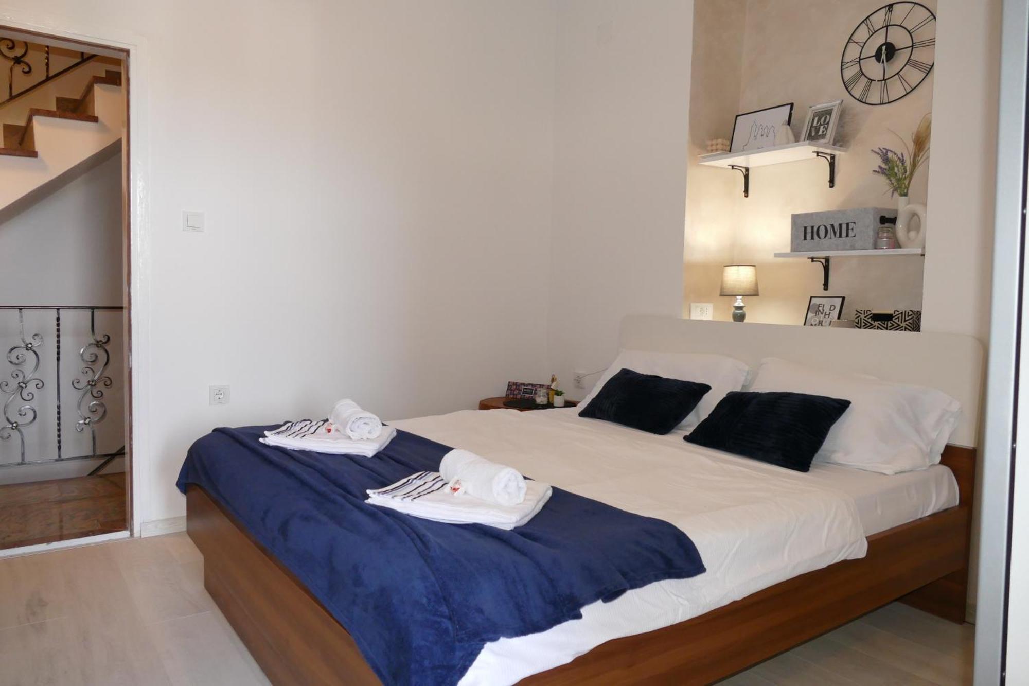 Apartments By The Sea Kampor, Rab - 5037 Rom bilde